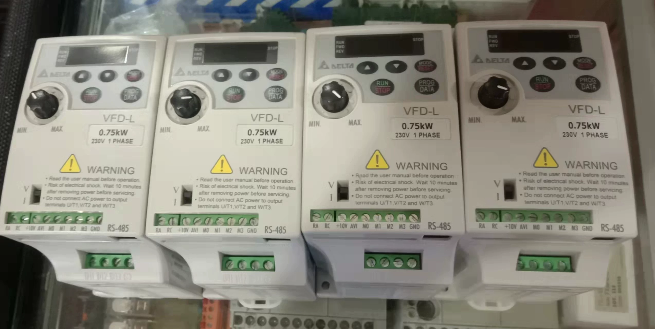 VFD-L VFD002L21A VFD004L21A VFD007L21A (220V)