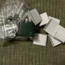 A bit of a stir Italy single green men and women with small shorts head layer cow leather wallet