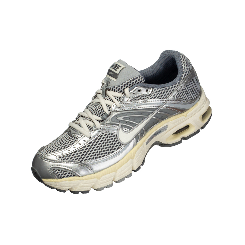 Nike Air Max Moto 2K Comfortable and Versatile Retro Low-Top Running Shoes Light Gray Iq7592-077 Nike Air Max Moto 2K Comfortable and Versatile Retro Low-Top Running Shoes Light Gray Iq7592-077
