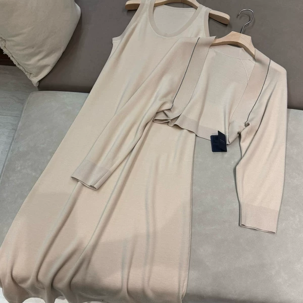 Товары от 戎米羊绒