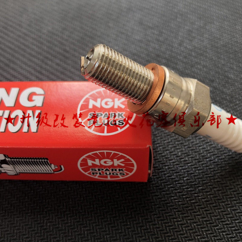 CR10EIX CR10EIX CR10EK Upgrade Japanese NGK RACING track version R0373A-10 4940 spark plug