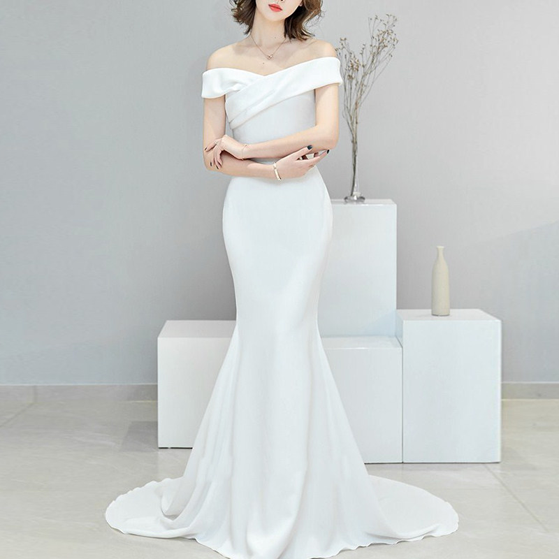 Simple light wedding dress 2020 new bride wedding forest dress long tail word shoulder out yarn woman thin summer