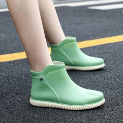 Waterproof shoes, women's rain boots, women's rain boots, soft-soled all-season single shoes, non-slip Korean version, medium and low-top kitchen rain boots, women's sweet shoes