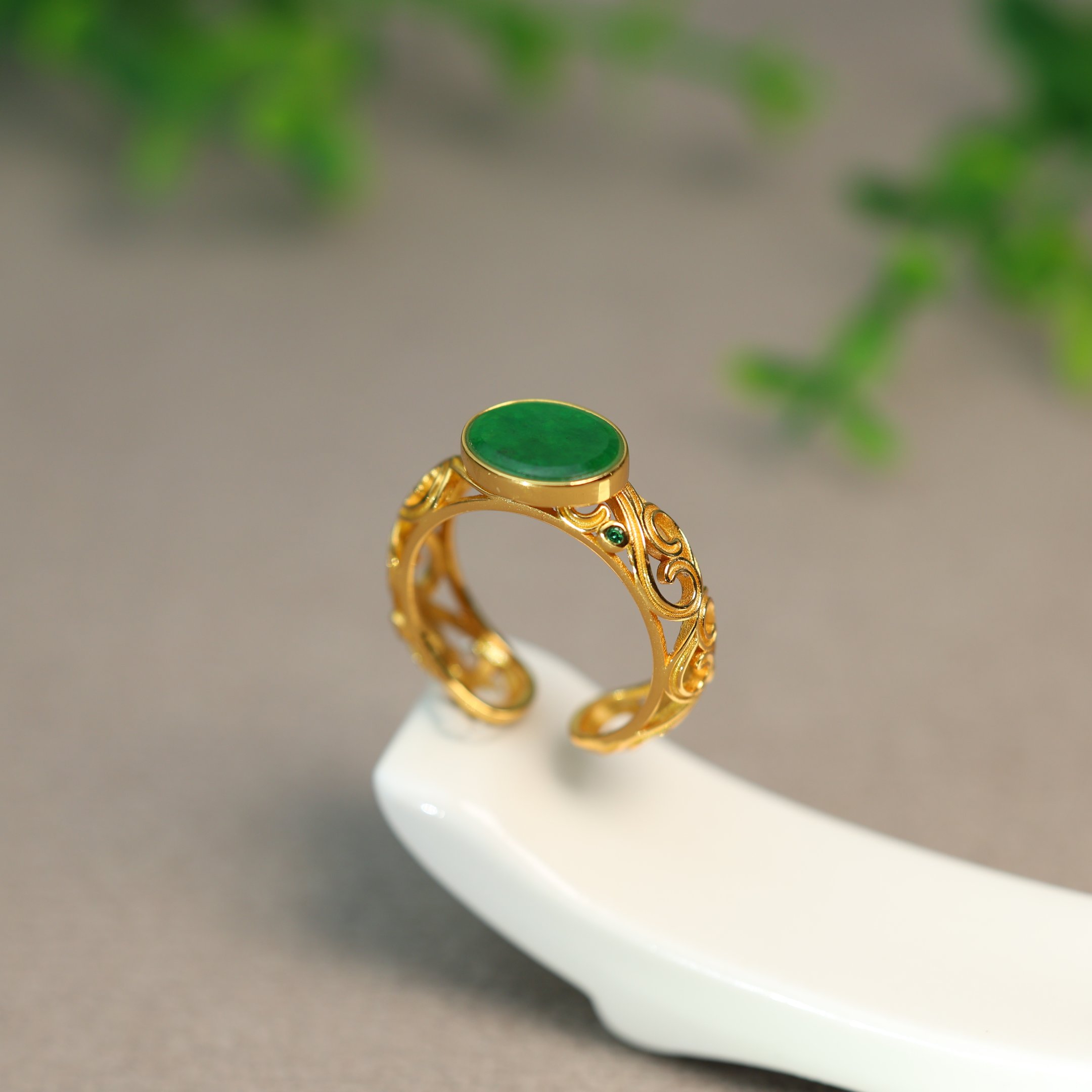 Myanmar natural grade A jadeite oval ring