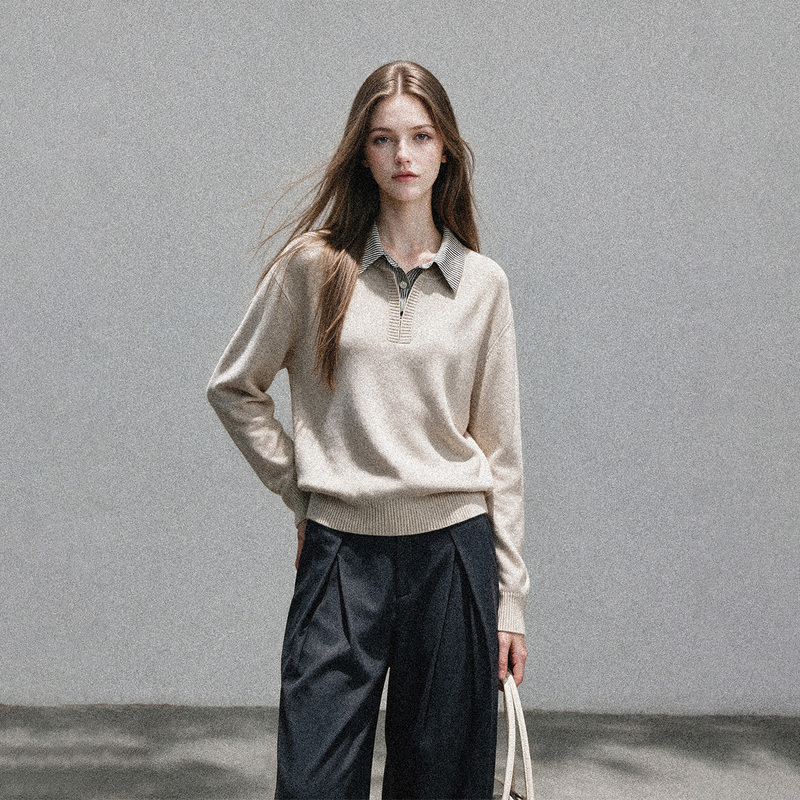 Oatmeal-Colored Faux Two-Piece Striped Shirt with a Turn-Down Collar and Knitted Sweater for Women, Autumn College Style Loose Sweater with Long Sleeves Oatmeal-Colored Faux Two-Piece Striped Shirt with a Turn-Down Collar and Knitted Sweater for Women, Autumn College Style Loose Sweater with Long Sleeves