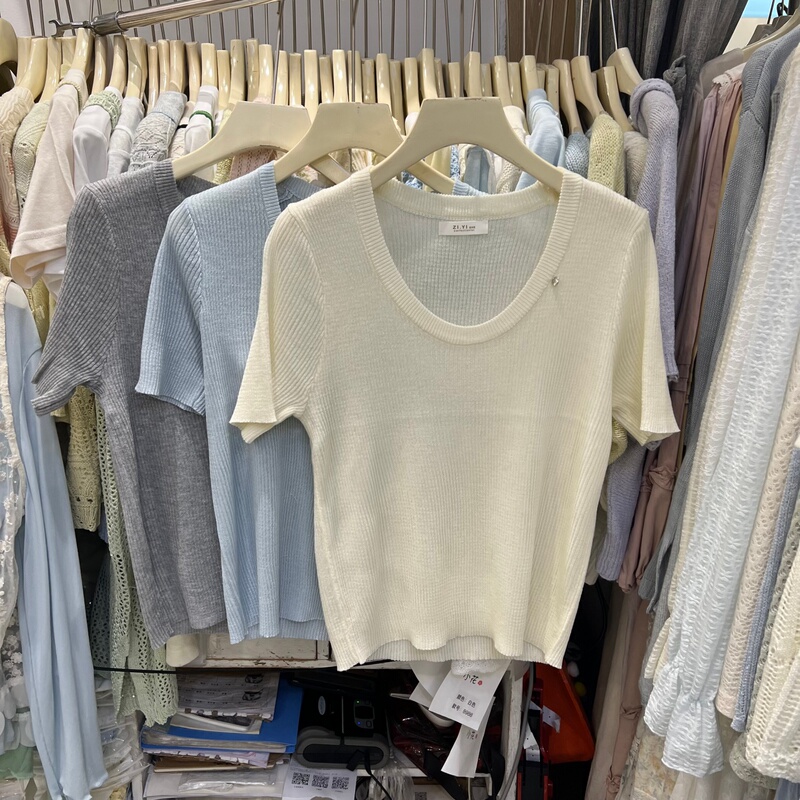 Zi.Yi Ziyi 5616 Light Blue U-Neck Short-Sleeved Knit Top for Women, Summer 2026 New Slim-Fit Regular Shoulder T-Shirt Top