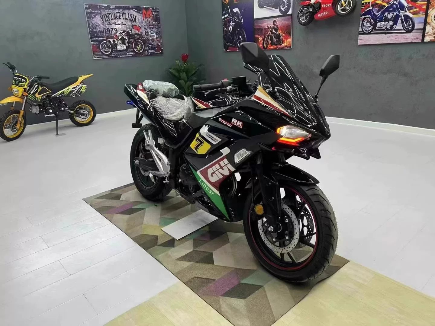 Домашний Kawasaki H2 мотоцикл один цилиндр 200C двойной цилиндр 400C тяжелый автомобиль топливный спортивный автомобиль вечеринка заезд по дороге