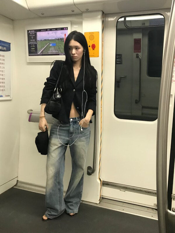 Sjia【Saidtome】Korean-Style Millennial Style Black Slim-Fit Short Blazer Jacket Sjia【Saidtome】Korean-Style Millennial Style Black Slim-Fit Short Blazer Jacket
