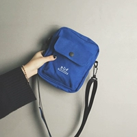 Вертикальный синий