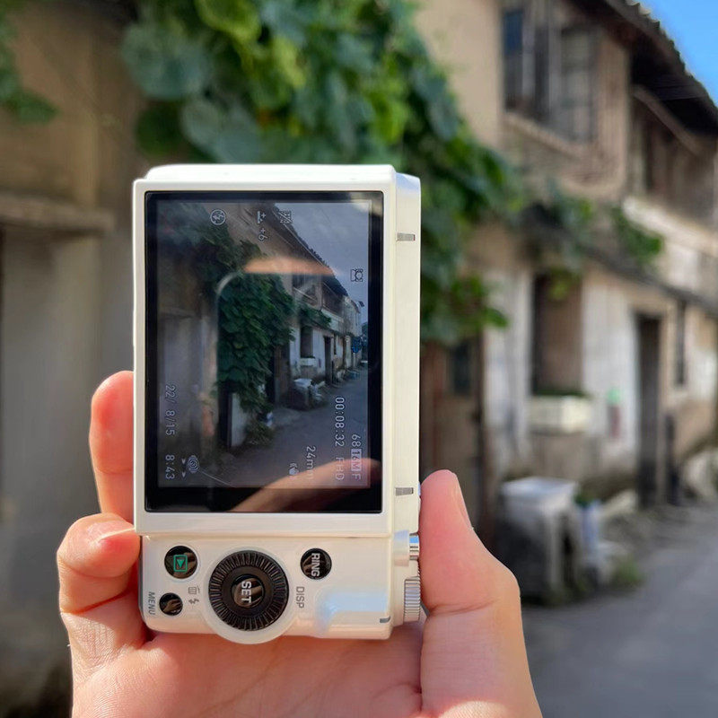 Student digital camera entry-level retro CCD selfie filter HD High-definition Fumbling Campus Tourism VLOG Camera-Taobao