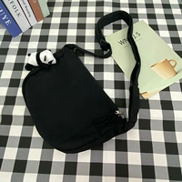 Черный + подвеска в виде лазающей панды