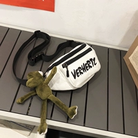 Белая+кулон с лягушкой