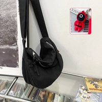 Black+Yu Yu Game Penden