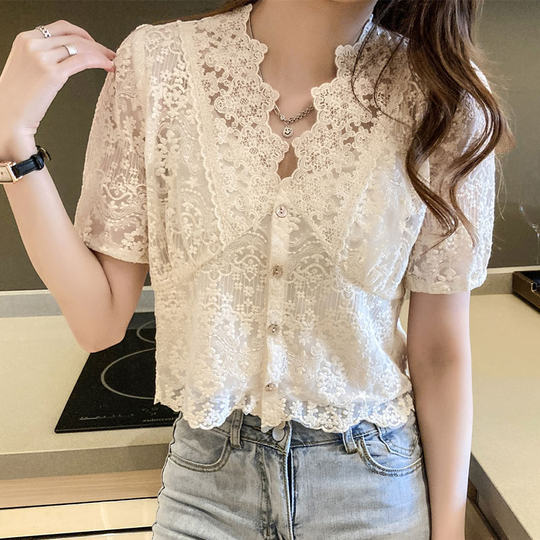 Chiffon Blouse for Women, Short-Sleeved, 2025 Summer New Style, Korean Version, Loose Lace V-Neck, Stylish and Elegant, Super Fairy-Like Top