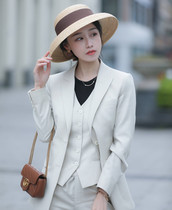 New Oatmeal color three-piece set slim fashion slim suit suit suit goddess temperament professional banquet host suit