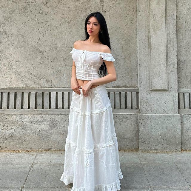 French style first love one-shoulder pure desire top Ouyang Nana's same style A-line skirt solid color slimming two-piece set