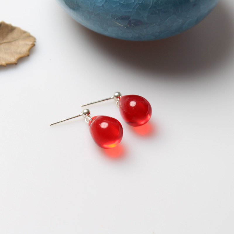 The years are decorated with flares such as the song S925 silver ear nail long version of pure silver ear decoration Women's big red and bright temperament outstanding