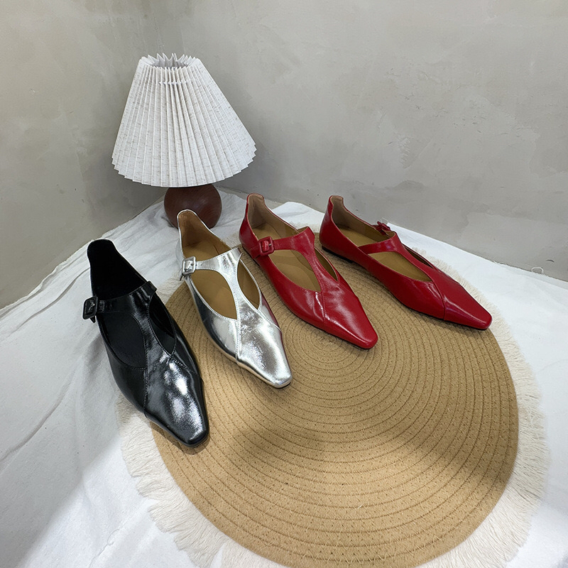 Genuine Leather Handmade Shoes 2026 New Pointed Toe Shallow Mouth Single Shoes T-Strap Flat Versatile Small Leather Shoes Casual Shoes for Women