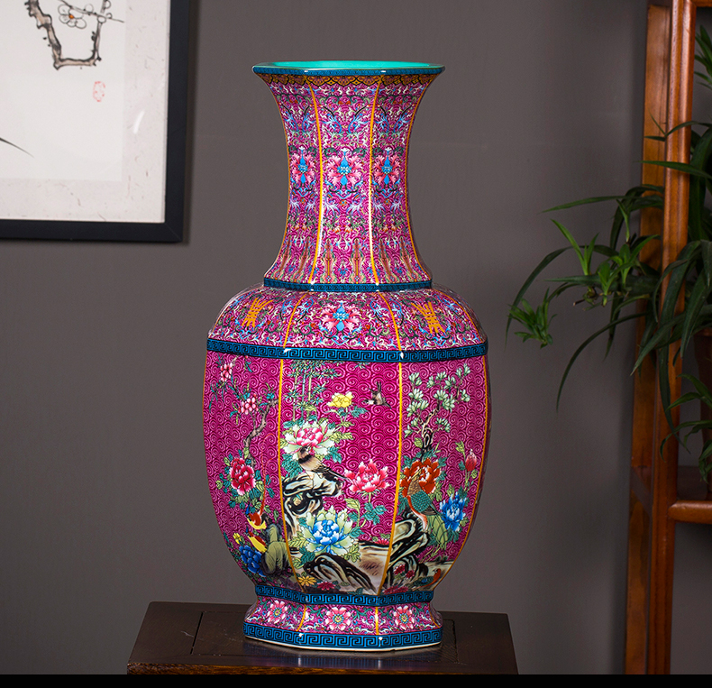 Chinese classical jingdezhen ceramics antique vase imitation qianlong pastel ground adornment is placed large living room