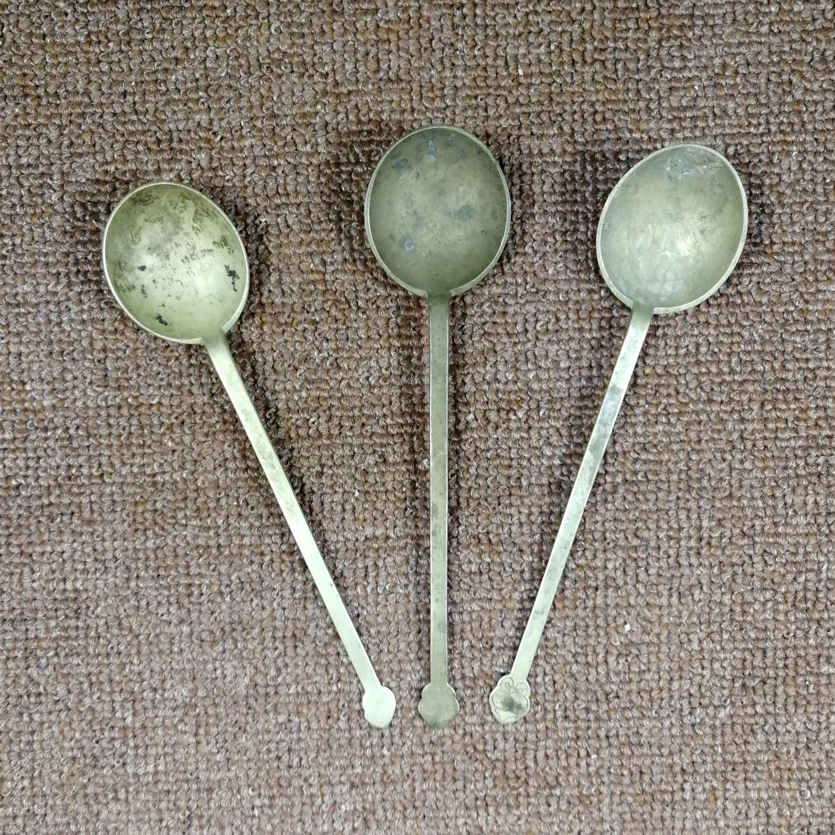 3 old bronze spoons of the Qing Dynasty and the Republic of China, carved old bronzes, antique copper miscellaneous pieces
