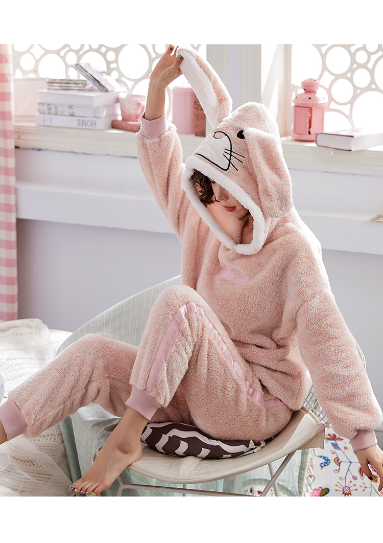 Phiên bản Hàn Quốc của đồ ngủ sang trọng của phụ nữ phù hợp với mùa đông nữ sinh viên nhung san hô dày cộng với nhung kích thước lớn có thể được mặc bên ngoài đồ ngủ đồ bộ mặc nhà