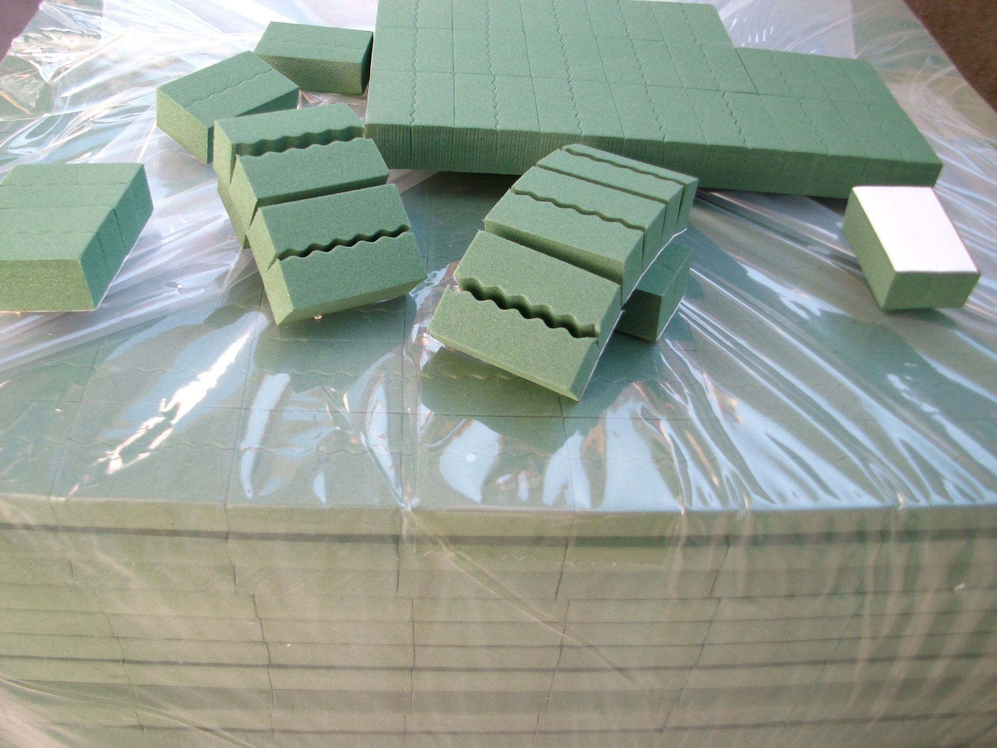 Green granular knife version bullet pad 9mm high elastic adhesive sponge self-adhesive sponge imported granular knife mold EVA sponge