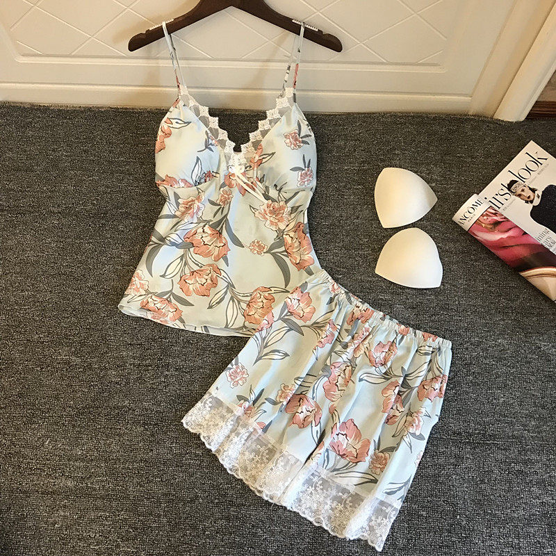 Japanese women's summer pajamas with chest pad ice silk hollow lace shorts thin sexy suspender nightdress two-piece set