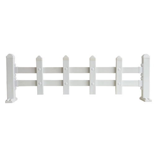 Белое ограждение из ПВХ для детского сада