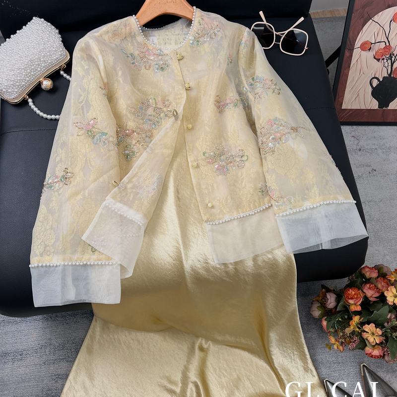 New Chinese-Style Sequin Embroidered Sun-Protective Jacket for Summer, Layered with an Acetate Slip Dress, Slimming and Versatile, Elegant Top