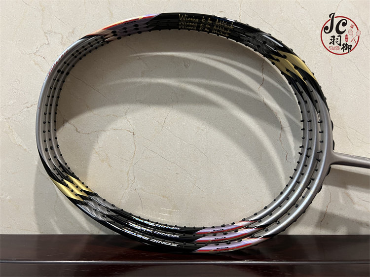 JC plums Klinklint jointly customize high-end badminton racket bow and arrow 11th inside foaming 46t woven