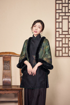 He Jinyis classic autumn and winter products Xiangyun yarn and cotton wool edge cloak top