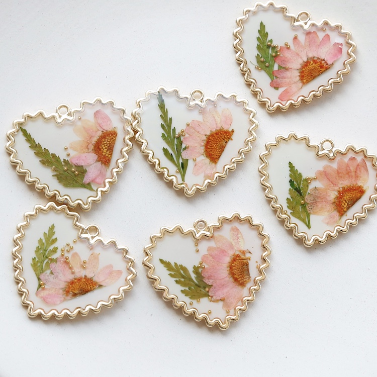 Wave Love PendantSummer Tender powder Natural flower Seal in wave love And Rectangle Pendants Japan DIY Earrings parts Gutta percha Material Science