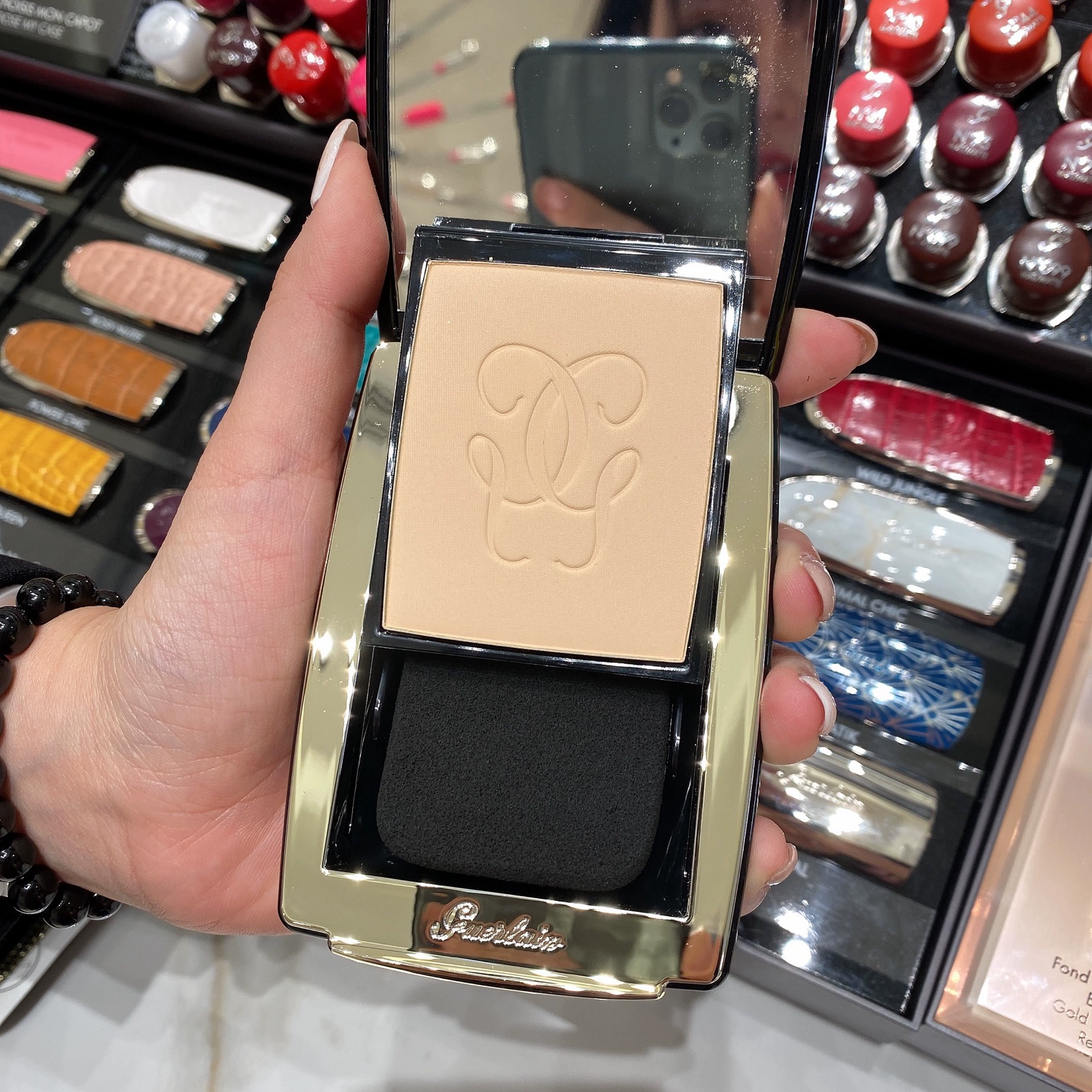 Guerlain Gold Diamond Pressed Powder Concealer không có gì nổi bật, là sự lựa chọn của các quý cô! - Bột nén