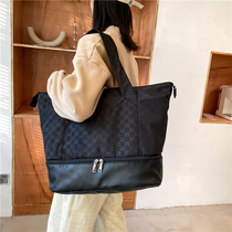 Versatile telescopic travel bag Large capacity female short trip portable aircraft Luggage bag dry and wet separation Fitness bag