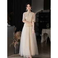 Длинный, цвета шампанского