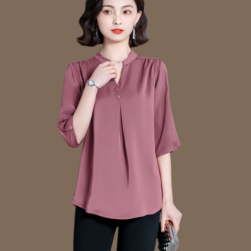 2021 new five-point sleeve solid-color silk t-shirt women's autumn fashion mom V-neck belly mulberry silk medium-long sweater