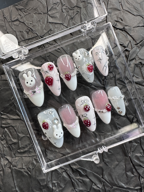 Handmade Wearable Nails ins Cute Rabbit Strawberry Nail Art Stickers Finished Removable Fake Nails Short Style Brightening Handmade Wearable Nails ins Cute Rabbit Strawberry Nail Art Stickers Finished Removable Fake Nails Short Style Brightening