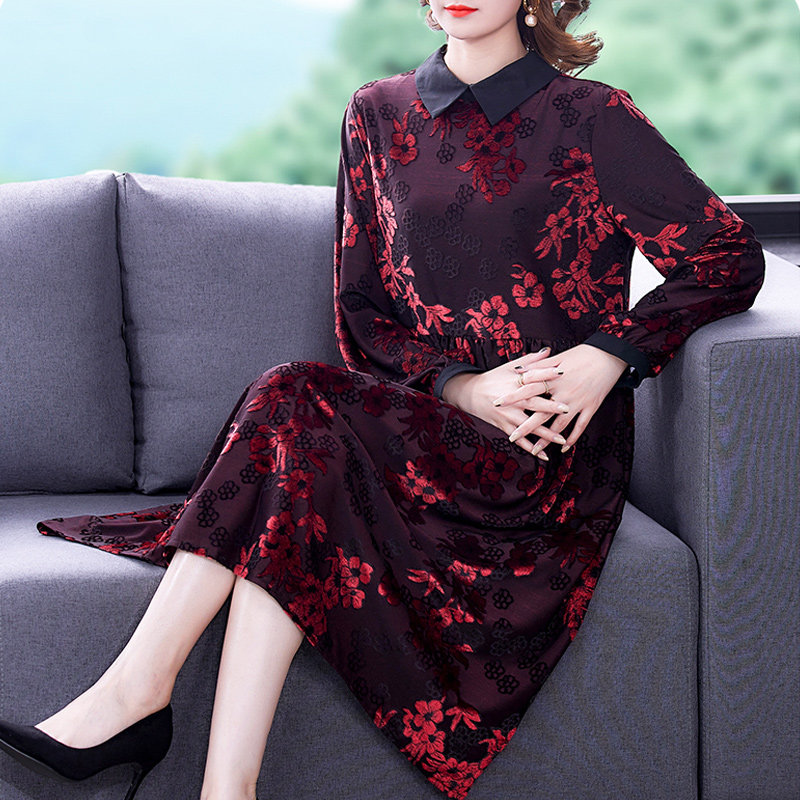 Golden Velvet Dress Women's Dress 2022 Spring Dress New Big Sizes High-end Fashion Temperament Noble Foreign Pie 45