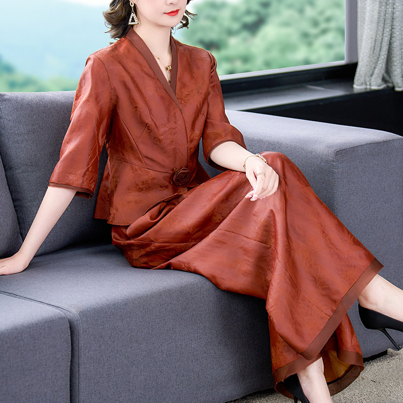 Mrs. Kuo's real silk two-piece set noble and foreign style summer female young mother mulberry silk suit high-end fashion big name