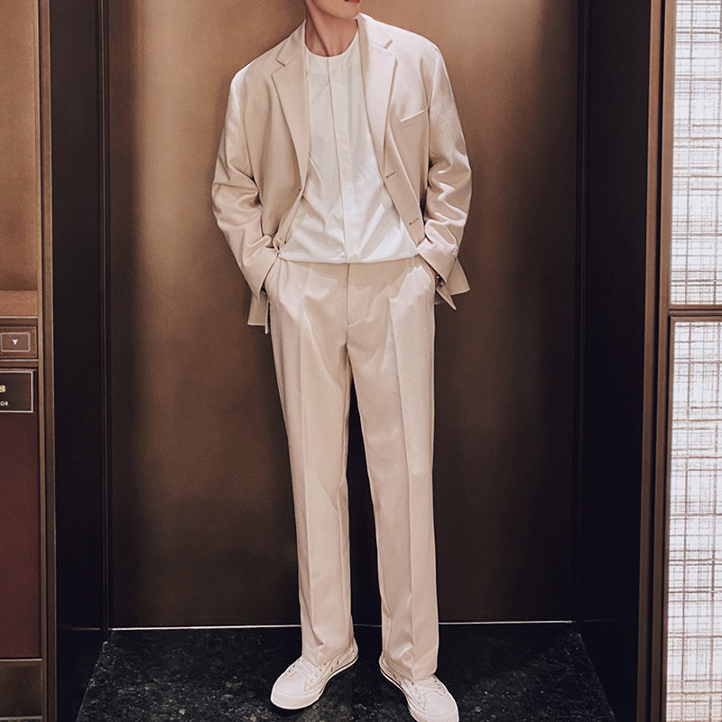 2021 early spring silhouette oversize blazer men's Korean version of loose temperament two button suit two sets of tide