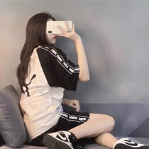 2022 New Sports Suit Womens Summer Short Sleeve Shorts Temperament Fashion Outwear Casual Running Wear