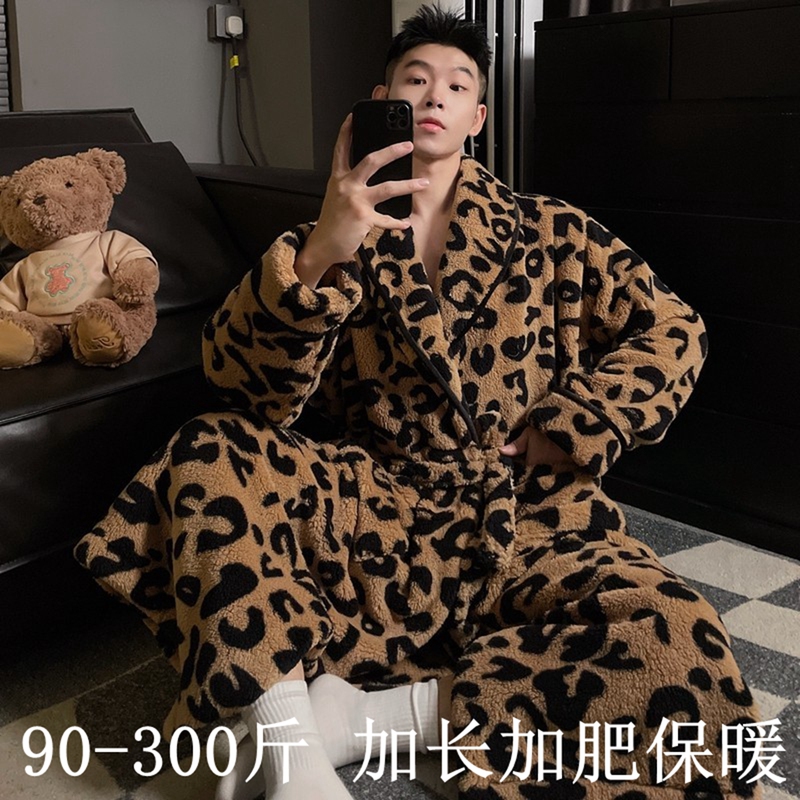 Thickened and Warm Extra-Long Pajamas for Men, Large Size 150kg Loose Fit with Tie, Couple's Robe, Leopard Print for Women, Plus Size Coral Fleece