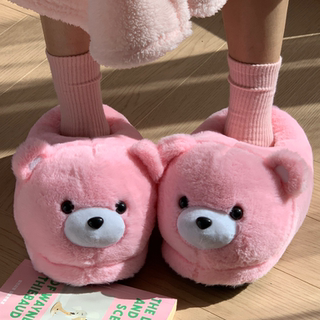 Trendy Winter 2024 Cute and Fashionable Cotton Slippers for Men and Women, Indoor Home Slippers with Covered Heel, Warm Couple Slippers, Non-Slip