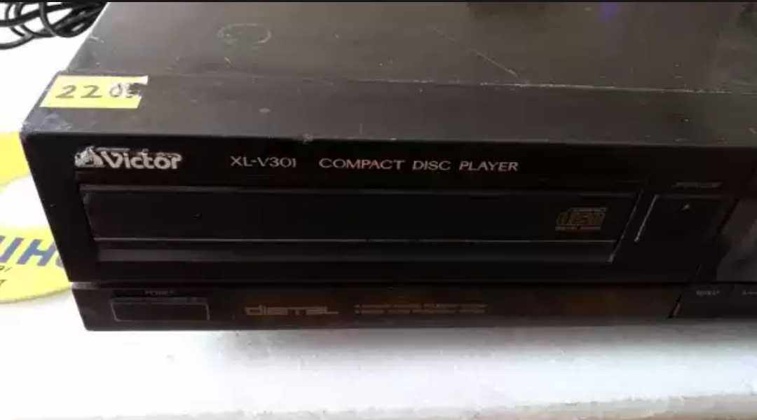 Japan's JVC Jieweishi XL-V301 imported fever CD machine is suitable for paparazzi TK-TC94 pure CD laser head