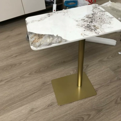 Дизайнерский современный и минималистичный диван для отдыха