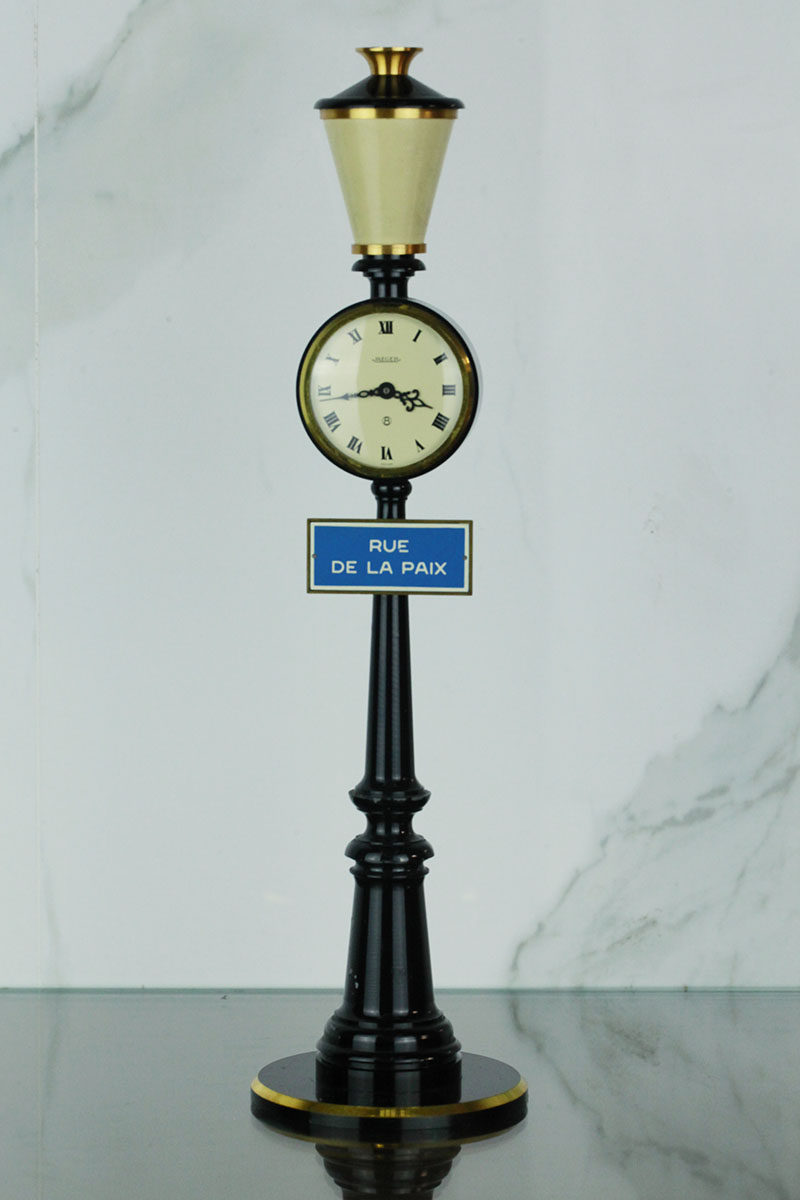 Swiss accumulated clocks Jaeger-LeCoultre-antique clocks Peace Street 8 days light lamppost clock