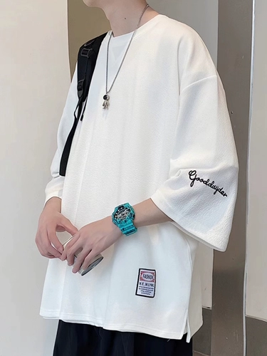 Трендовая шелковая футболка, с вышивкой, оверсайз, короткий рукав