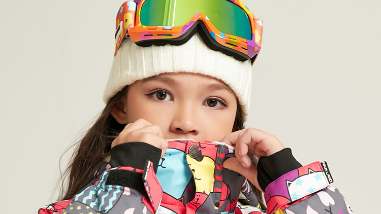爱打扮(www.idaban.cn)，冬天怎么玩？带上装备带上娃一起去滑雪吧2