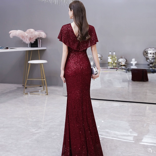 Вечернее платье, юбка, бордовые блестки для ногтей, коллекция 2022, яркий броский стиль, по фигуре, рыбий хвост