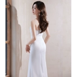 Белое элитное вечернее платье, коллекция 2022, крой «рыбий хвост»